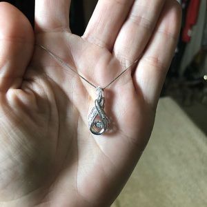 COPY - Ladies silver floating diamond necklace